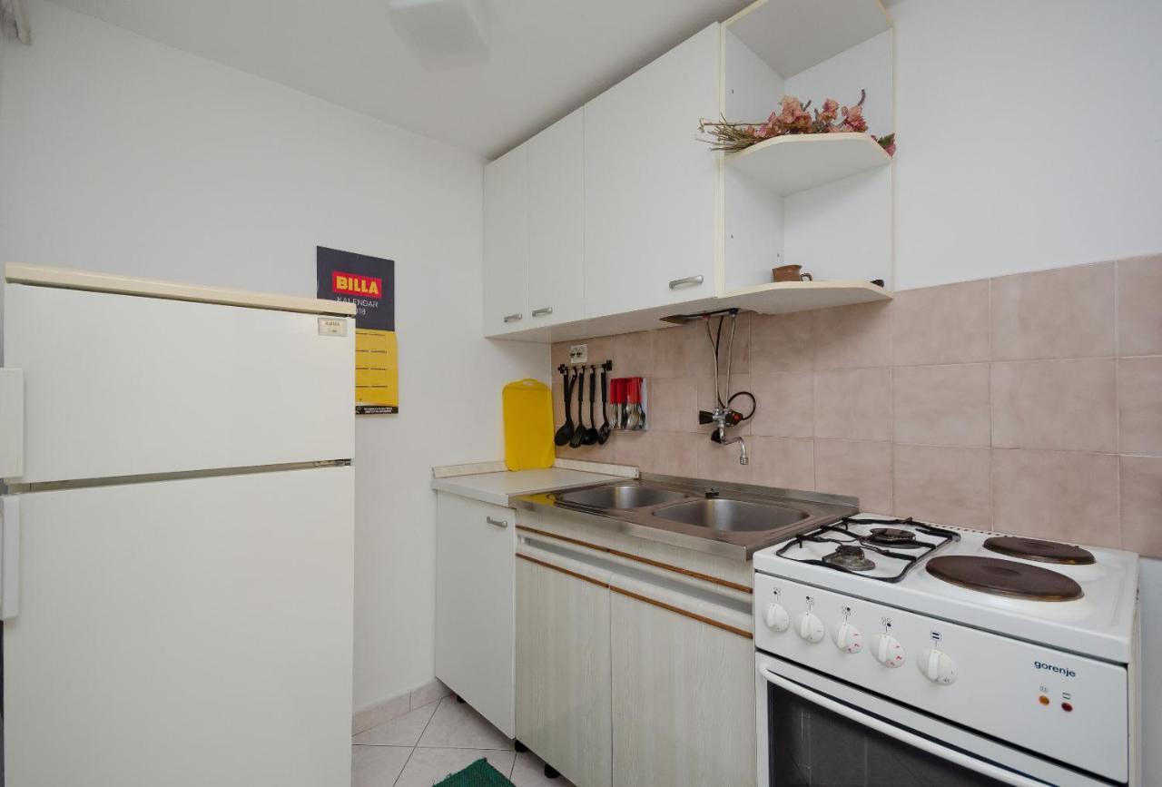 Apartments Milan Пореч Екстер'єр фото