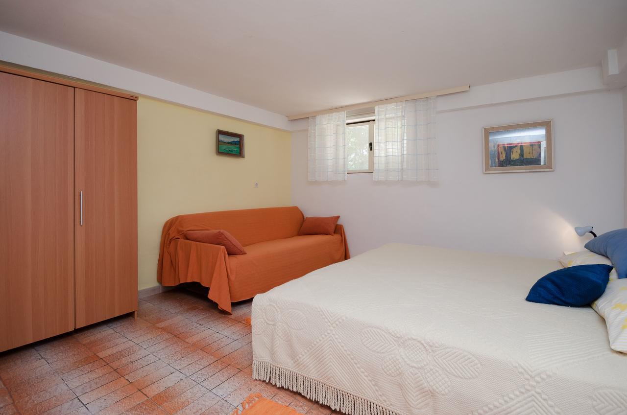 Apartments Milan Пореч Екстер'єр фото