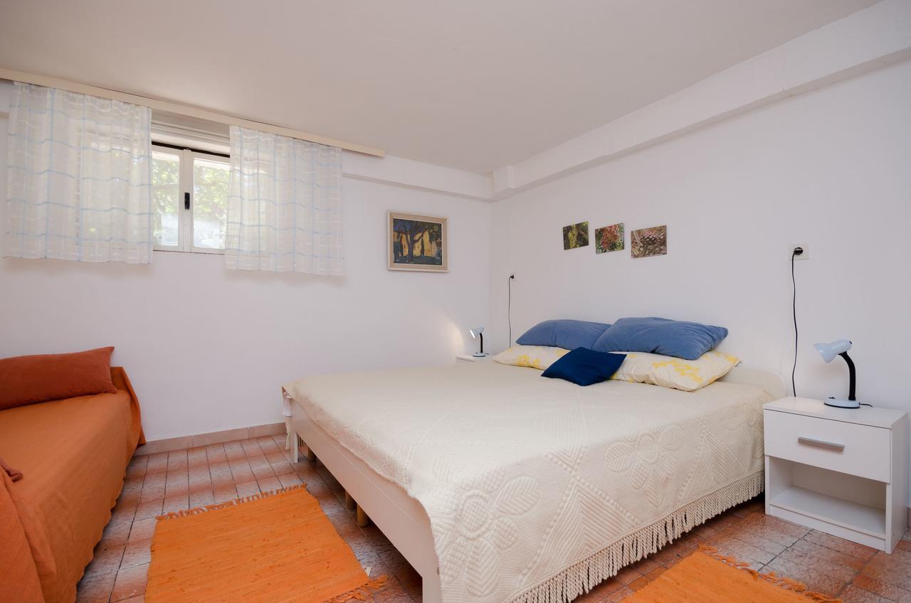 Apartments Milan Пореч Екстер'єр фото